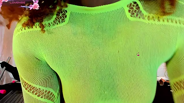 NAOMY COOPER online show from 10.06.25