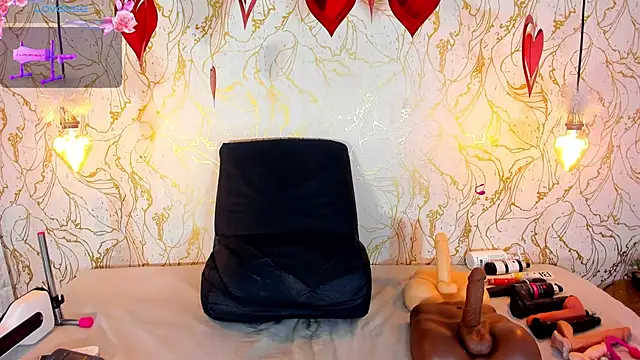 NAOMY COOPER online show from 03.11.26