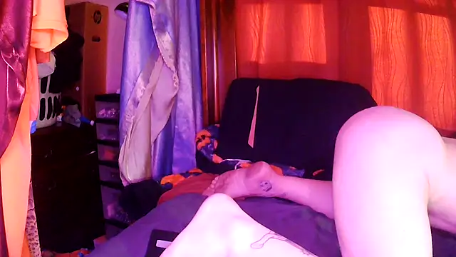 Snapshot of RivslRabbit chatting on 02.03.26 RivslRabbit online show from 02.03.26