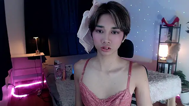 Lavictoriathegreat online show from 11.23.25