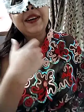 Snapshot of colleen_hoover chatting on 11.10.25 colleen hoover online show from 11.10.25