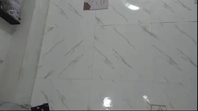 Its Ashleigh online show from 04.21.26