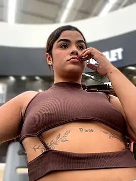 Kaily Sweet16 online show from 10.27.25