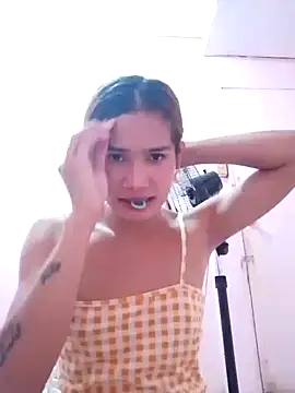 Snapshot of cute_vanessa12 chatting on 09.26.25 cute vanessa12 online show from 09.26.25