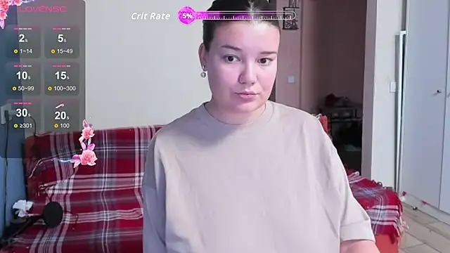 LinaElasm online show from 09.26.25