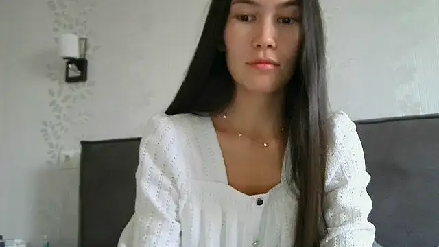 Snapshot of Miotaa chatting on 11.03.25 Miotaa online show from 11.03.25