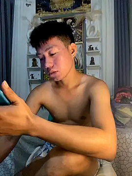 xshyboyx online show from 09.28.25