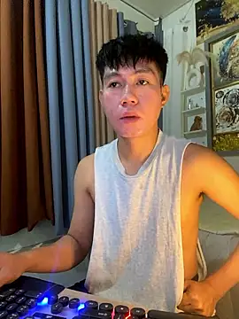 xshyboyx online show from 01.15.26