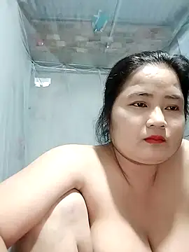 Snapshot of BigBoobs186 chatting on 10.08.25 BigBoobs186 online show from 10.08.25