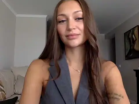 Snapshot of Sainaa1 chatting on 10.15.25 Sainaa1 online show from 10.15.25