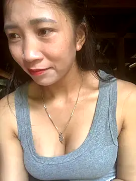 Snapshot of ThiHa003 chatting on 10.07.25 ThiHa003 online show from 10.07.25