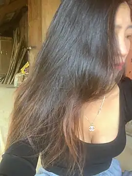 ThiHa003 online show from 10.31.25