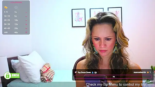 Snapshot of Miasiren chatting on 09.10.25 Miasiren online show from 09.10.25