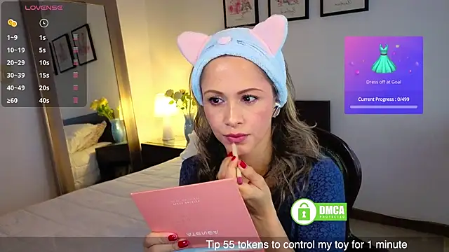 Snapshot of Miasiren chatting on 11.10.25 Miasiren online show from 11.10.25