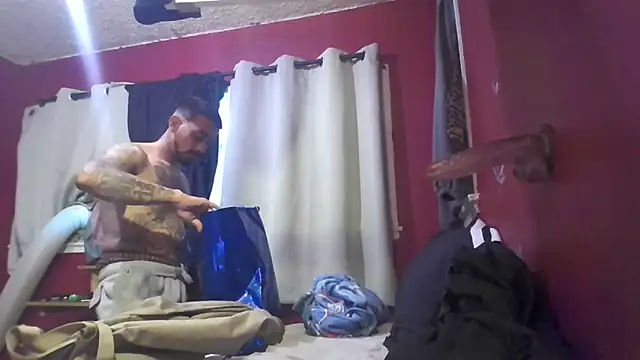 Cnutt310 online show from 10.16.25