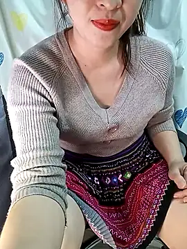 Ariana-Vy online show from 12.13.25