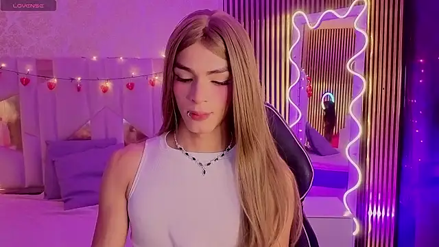 LIHIAN TAY online show from 02.05.26