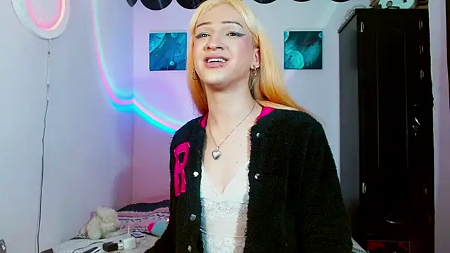 meghan devil  online show from 12.03.25