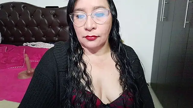 Snapshot of Grace_mature_milf chatting on 06.03.26 Grace mature milf online show from 06.03.26