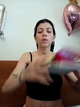 Snapshot of Paula_Alameda chatting on 09.23.25 Paula Alameda online show from 09.23.25