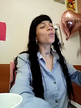 Snapshot of Paula_Alameda chatting on 10.09.25 Paula Alameda online show from 10.09.25