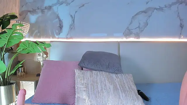 ValSmith  online show from 02.20.26