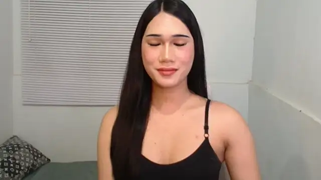 Snapshot of Leighs_Celine chatting on 02.25.26 Leighs Celine online show from 02.25.26