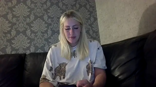 Snapshot of stormy_p chatting on 09.08.25 stormy p online show from 09.08.25