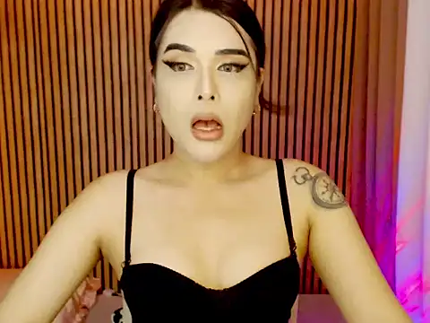 Snapshot of Fuckarat00 chatting on 10.29.25 Fuckarat00 online show from 10.29.25