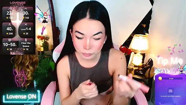 Snapshot of FantasyDorothy chatting on 06.28.26 FantasyDorothy online show from 06.28.26