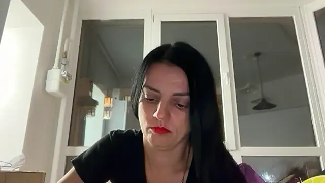 Snapshot of Sladosttss chatting on 11.02.25 Sladosttss online show from 11.02.25