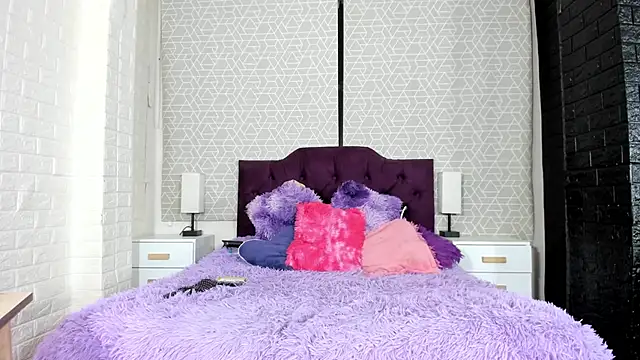 Snapshot of Zamara_Kleii chatting on 11.08.25 Zamara Kleii online show from 11.08.25