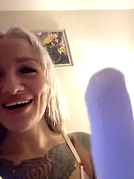 KateMonroe online show from 12.15.25