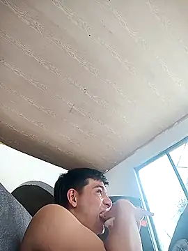 Gaticomalo1234 online show from 12.14.25