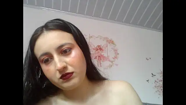 Snapshot of MillyDulce_ chatting on 10.20.25 MillyDulce  online show from 10.20.25