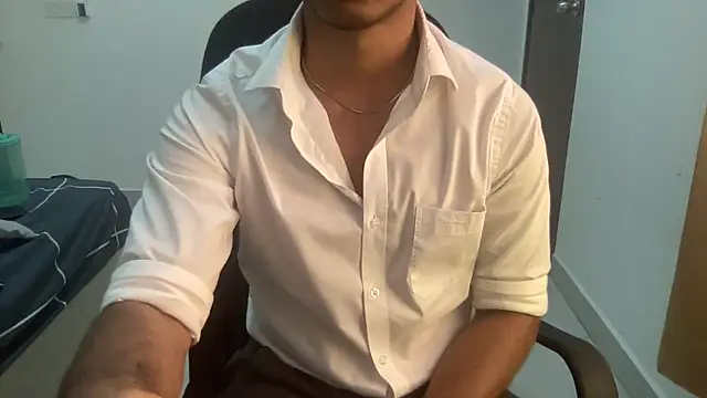 Snapshot of Hotmaskedboi chatting on 09.12.25 Hotmaskedboi online show from 09.12.25