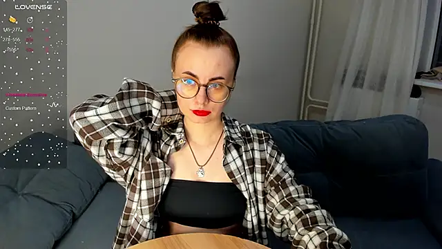 MewStella online show from 03.20.26