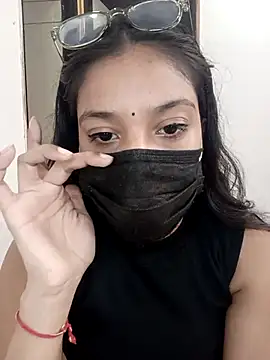 Cute Rakhi8 online show from 11.22.25