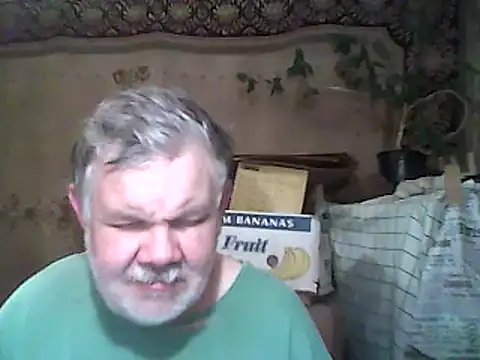 Snapshot of A1B3- chatting on 11.30.25 A1B3- online show from 11.30.25