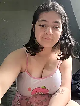 Snapshot of PrihZinhaHot chatting on 11.24.25 PrihZinhaHot online show from 11.24.25