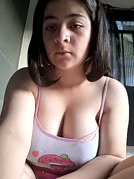 Snapshot of PrihZinhaHot chatting on 11.25.25 PrihZinhaHot online show from 11.25.25