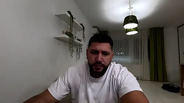 Gold Alpha Boy online show from 10.04.25