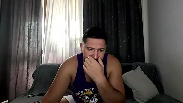 Gold Alpha Boy online show from 10.10.25