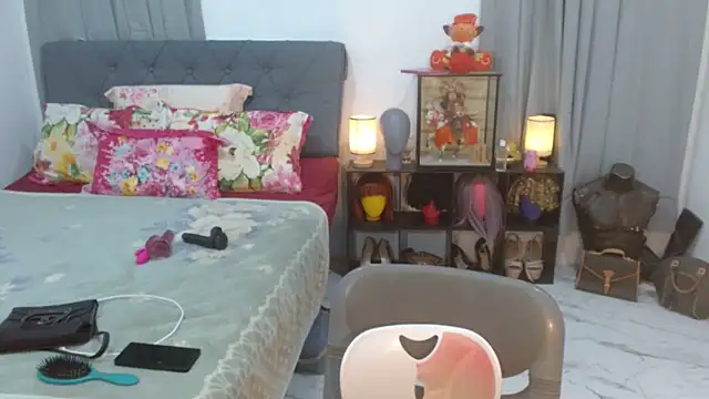 Snapshot of Lustfulcassy chatting on 09.12.25 Lustfulcassy online show from 09.12.25