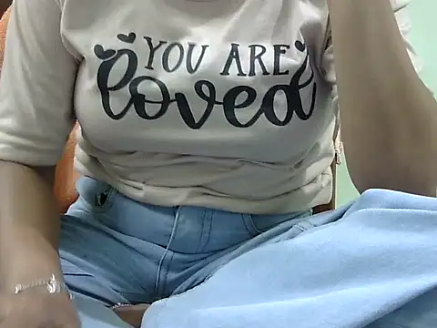 CHAMELI4747 online show from 10.28.25