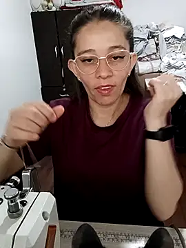 Isabella5 Brown  online show from 12.01.25