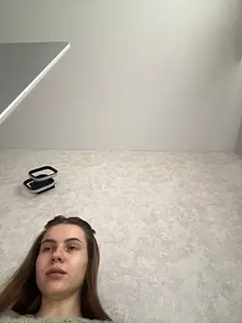 Snapshot of Delilah_Leila chatting on 12.01.25 Delilah Leila online show from 12.01.25