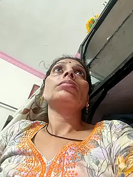 Snapshot of ISHANI-SINGH chatting on 02.14.26 ISHANI-SINGH online show from 02.14.26