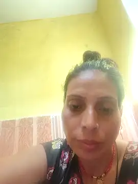 Snapshot of ISHANI-SINGH chatting on 04.04.26 ISHANI-SINGH online show from 04.04.26