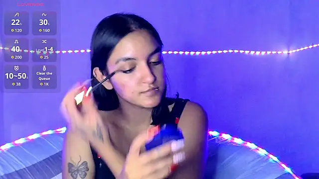 Snapshot of Ari_20_ chatting on 04.16.26 Ari 20 online show from 04.16.26